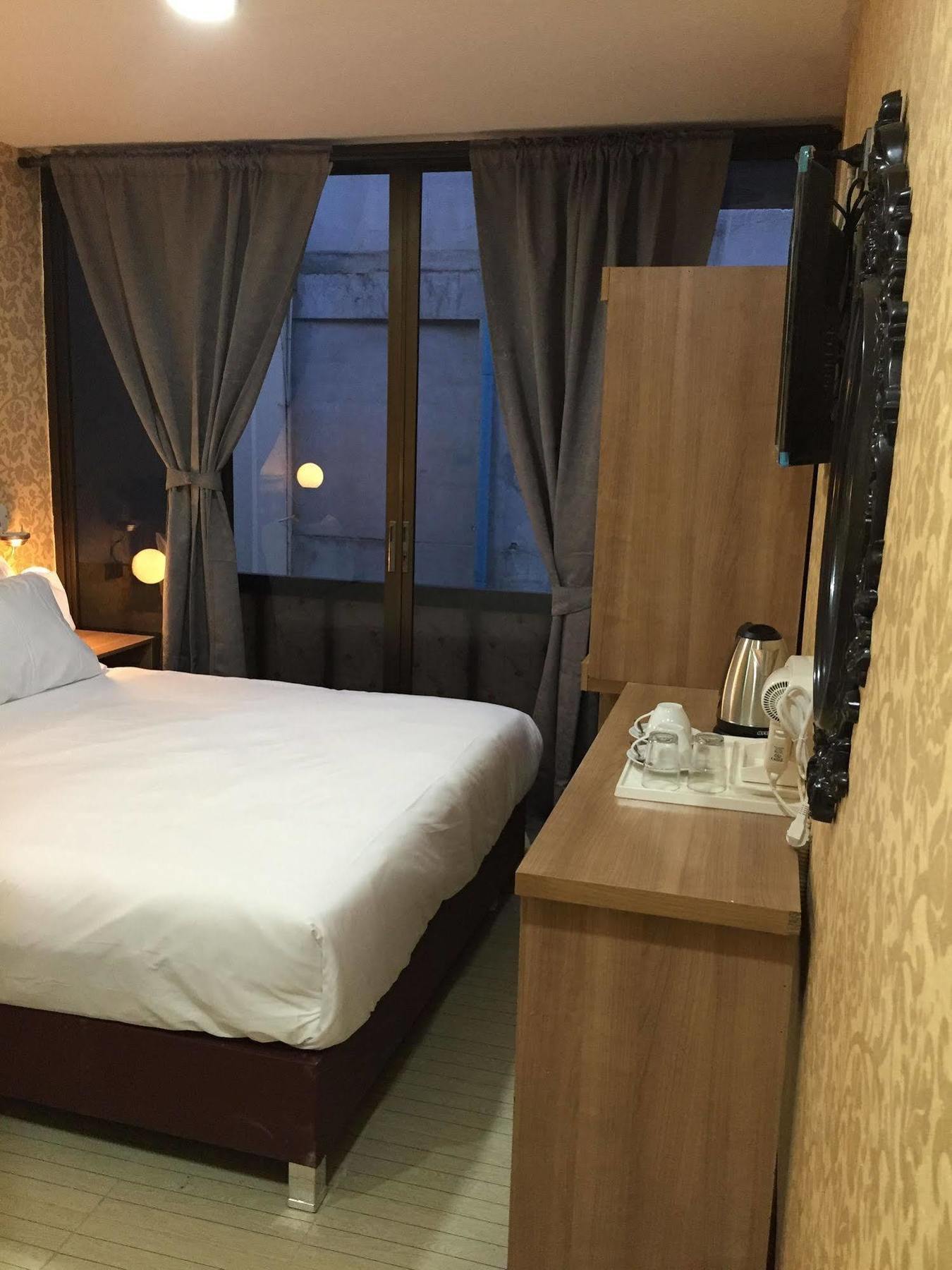 Harrys Suite Hotel بانكوك المظهر الخارجي الصورة